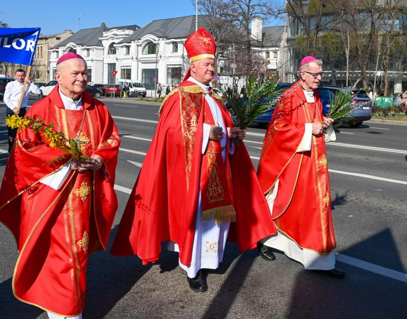 13 aprilie: Procesiunea de Florii organizată de Arhiepiscopia Romano-Catolică de București 18949215