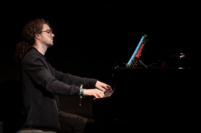 Cea de-a 8-a ediție Hoinar Festival are loc între 15 și 20 mai la Teatrul ACT și Ateneul Român 18949208