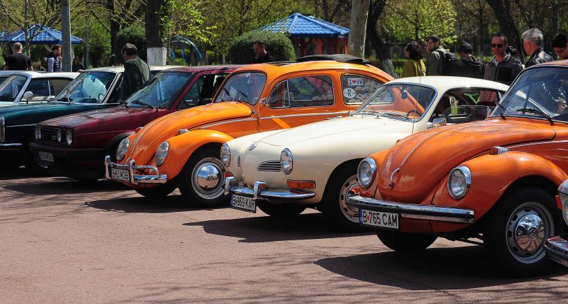 Retro Parada Primăverii din București 18949473