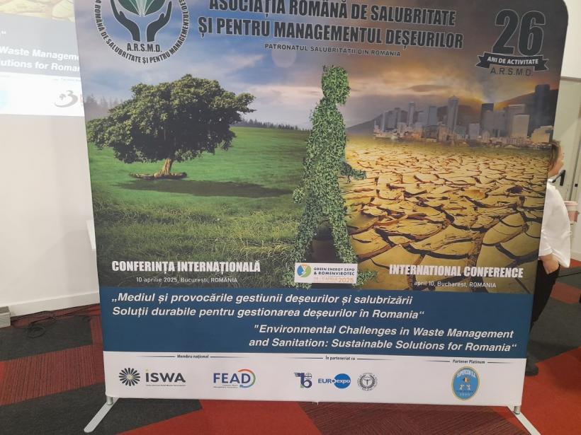 Invenție românească: turismul gunoaielor 18949434