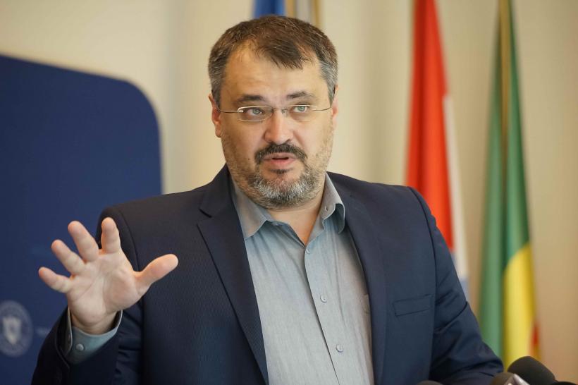 Ziua proceselor USR-iste. Toată lumea dă în judecată pe toată lumea 18949974