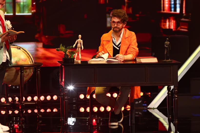 Într-o ediție spectaculoasă Te cunosc de undeva!, sâmbăta această, pe scenă va urca Smiley cu una dintre cele mai cunoscute piese din ultimul an! 18950039