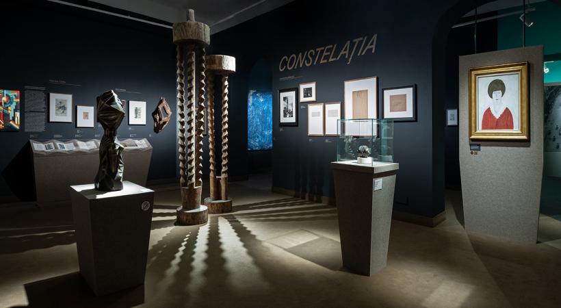 Sezonul România – Polonia: 4000 de vizitatori și 25 de articole în prima lună a expoziției „Un ochi râde, altul plânge”, cu lucrări din colecția Ovidiu Șandor 18950024