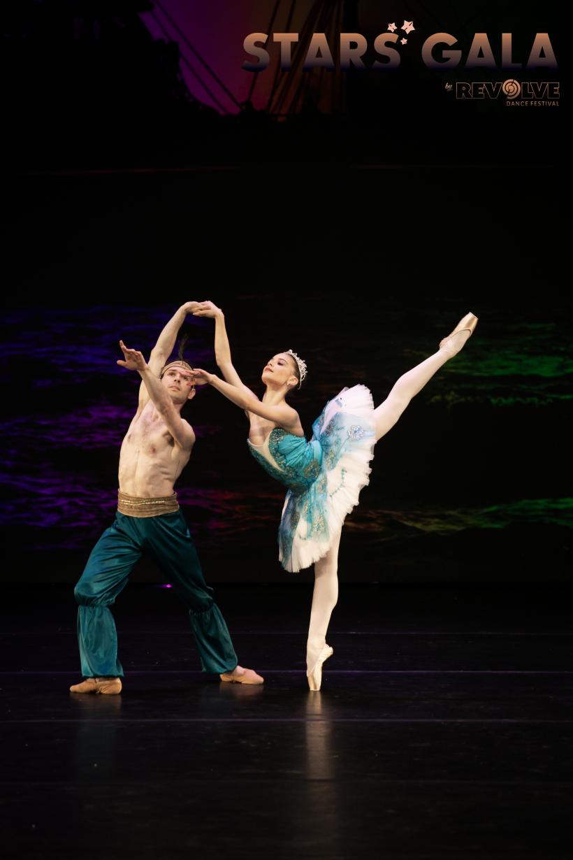 Explozie de talente pe scena Teatrului Naţional din Bucuresti in cadrul Stars Gala by Revolve Dance 18950267