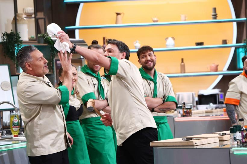 Diseară, de la 20:30, jurații deschid bombele cu amulete în al doilea battle și scot la iveală avantaje care vor da peste cap bancurile de lucru 18950457