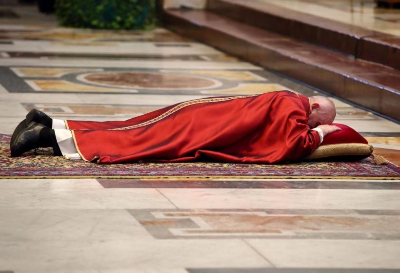 Moartea Papei Francisc: Mario Jose Bergoglio și-a dedicat viața credinței, compasiunii și reformei Bisericii 18950444