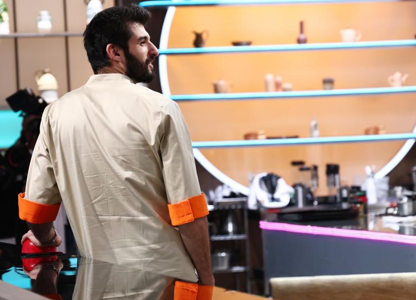 Chefi la cuțite, lider de audiență cu ediția de ieri. Chef Richard Abou Zaki lovește diseară bancurile adverse cu o amuletă grea 18950566