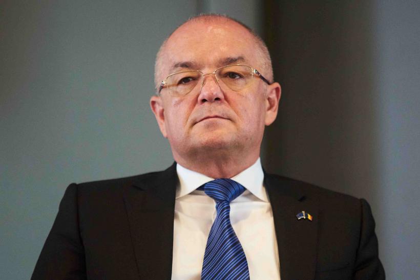 Emil Boc, critici la adresa lui Nicușor Dan: Mi se plâng oamenii că nu au apă caldă