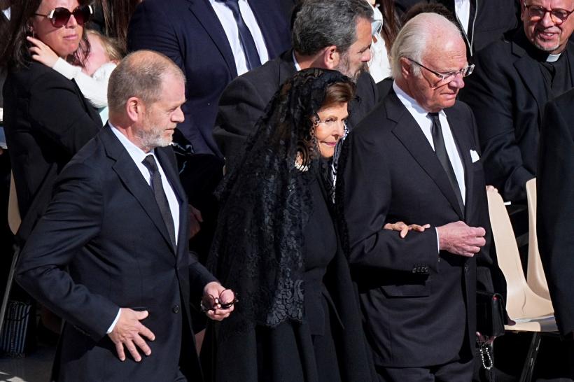 UPDATE Înmormântarea Papei Francisc. Zeci de mii de oameni au venit să își ia rămas bun de la unul dintre cei mai iubiți lideri ai bisericii catolice 18951297