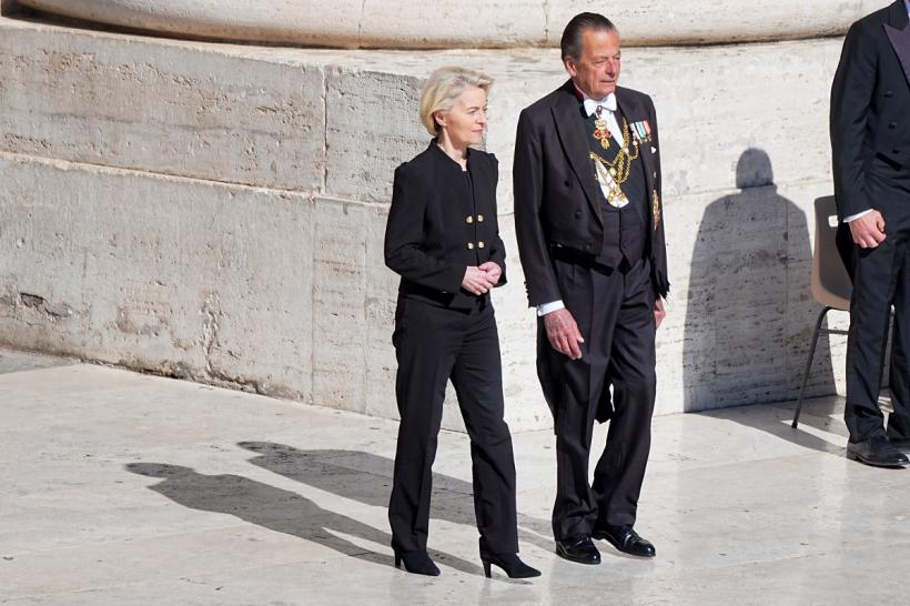 UPDATE Înmormântarea Papei Francisc. Zeci de mii de oameni au venit să își ia rămas bun de la unul dintre cei mai iubiți lideri ai bisericii catolice 18951299