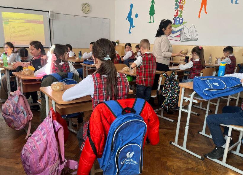 Peste 1.350.000 de copii din România, afectați de sărăcia severă