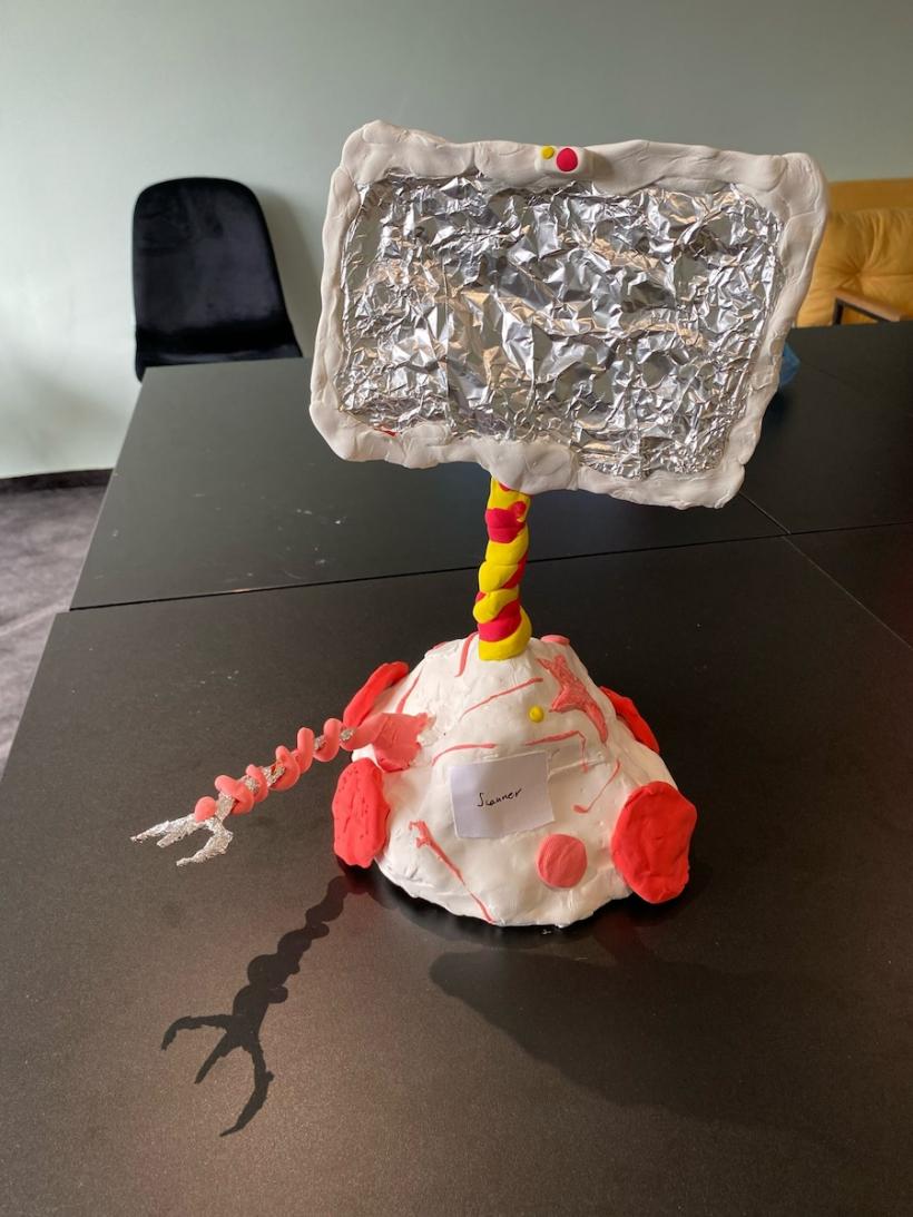 Proiectul inovativ de teatru cu roboți „E-Waste E-Motion” la Buzău, București și Constanța 18951119