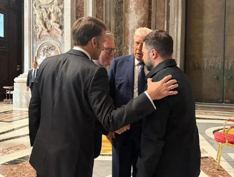 UPDATE Donald Trump și Volodimir Zelenski s-au întâlnit în Bazilica Sfântul Petru! Moștenirea de pace a Papei Francisc 18951316