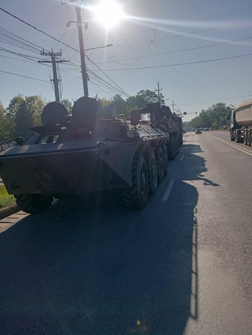 Transportor amfibiu blindat, aparținând MApN, implicat într-un accident în Filiași 18951612