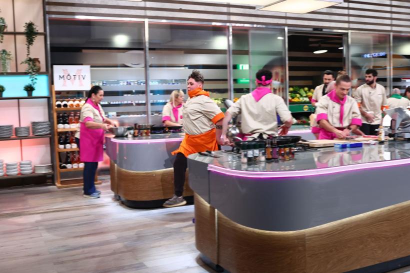 Echipa portocalie, o nouă victorie la Chefi la cuțite. Diseară, cursă culinară nebună: un preparat la fiecare zece minute. Chef Orlando: ”Proba asta este criminală!” 18951869