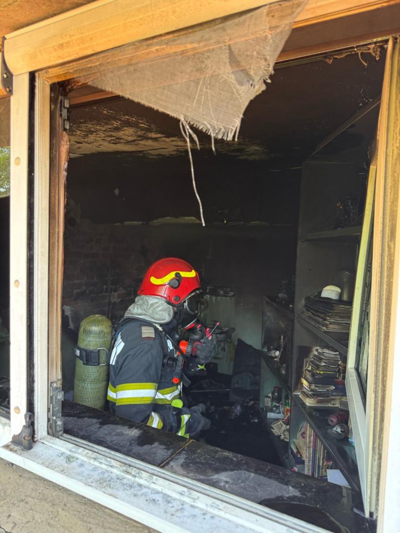 Incendiu la Spitalul CFR Pașcani. 80 de pacienți și angajați, evacuați 18951945