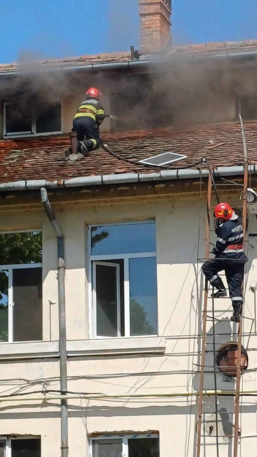 Incendiu la Spitalul CFR Pașcani. 80 de pacienți și angajați, evacuați 18951948