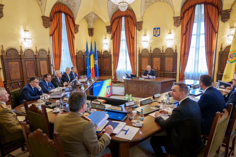 Bolojan anunță că România va lua un credit pe 40 de ani pentru securitate 18951800