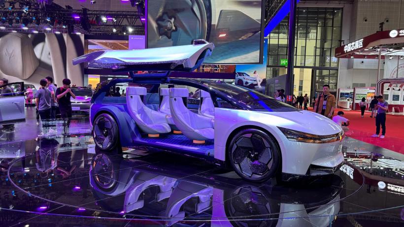 Va fi lumea auto dominată de China? Demonstrație de forță fără precedent la Shanghai 18951891