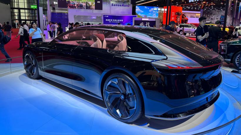 Va fi lumea auto dominată de China? Demonstrație de forță fără precedent la Shanghai