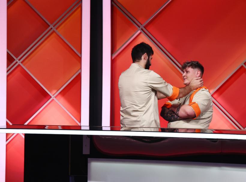 Echipa lui Chef Orlando Zaharia a câștigat battle-ul Chefi la cuțite de ieri seară.  Mihai Vasile (Mexicanu’) a părăsit competiția 18952038