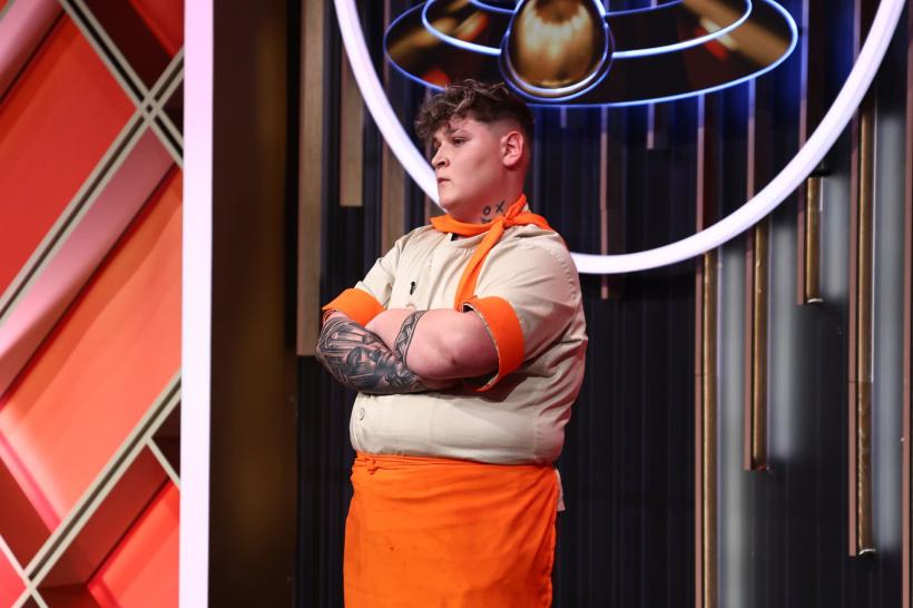 Echipa lui Chef Orlando Zaharia a câștigat battle-ul Chefi la cuțite de ieri seară.  Mihai Vasile (Mexicanu’) a părăsit competiția 18952039