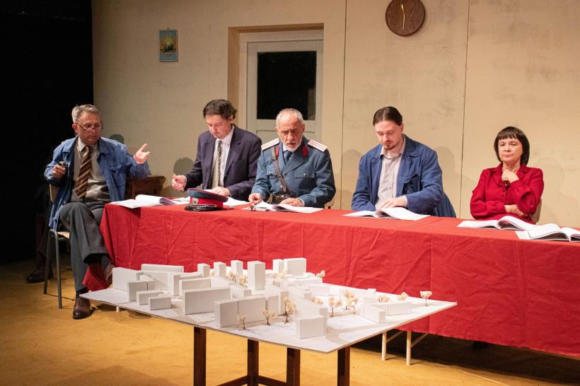 „HARDUGHIA” de Mircea Radu Iacoban, după 44 de ani, pe scena Naționalului ieșean 18951633