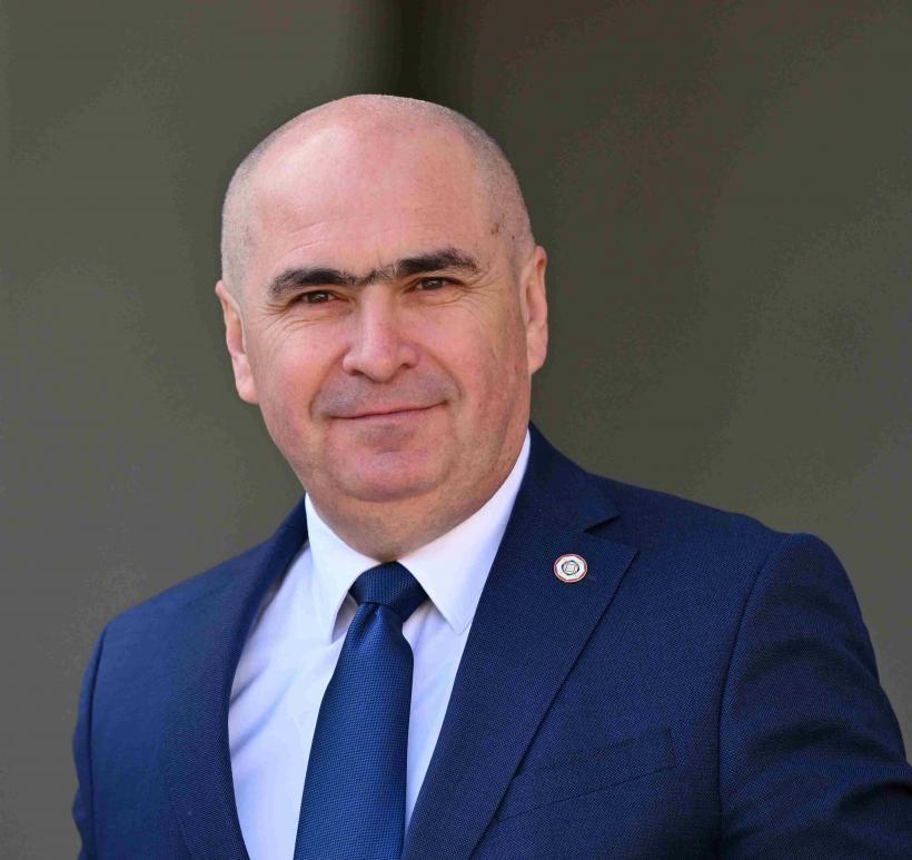 Noaptea numărătorii de infarct. Candidații în primul tur, 134,7 milioane de lei 18952408