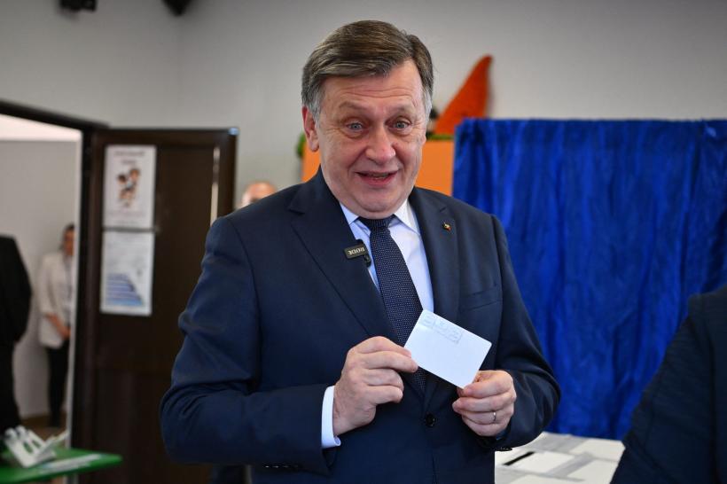 Turul doi al prezidențialelor, stabilit de trădarea lui Victor Ponta. Explicația finalei prezidențiale Simion - Nicușor 18952529