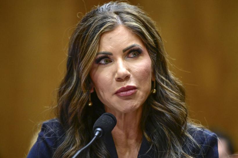 Administrația Trump le oferă imigranților ilegali 1.000 de dolari pentru a se autodeporta