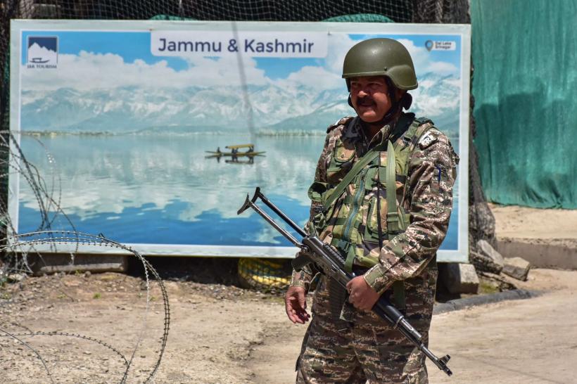 Război între puteri nucleare: India a atacat nouă zone din Pakistan și din Jammu și Kashmir 18952770