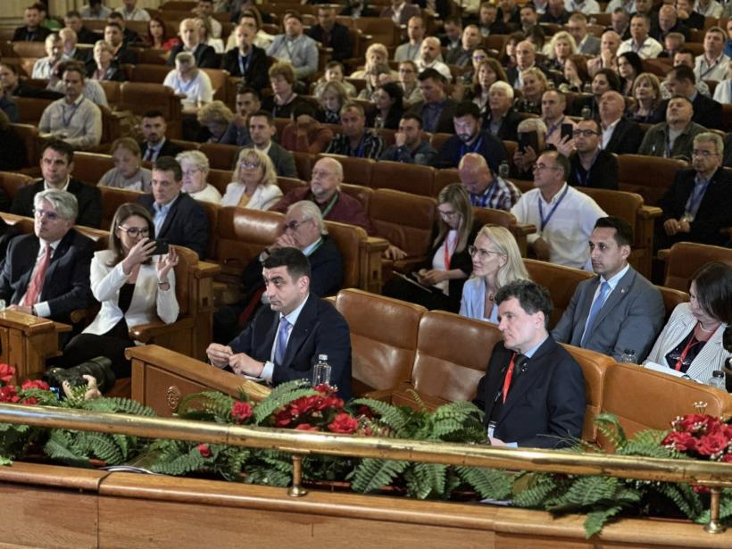 Prima confruntare între George Simion și Nicușor Dan 18952926