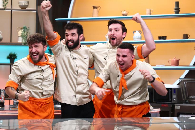 Echipa portocalie a câștigat battle-ul de aseară Chefi la cuțite. Anda Podoabă a părăsit competiția după proba eliminatorie 18953071