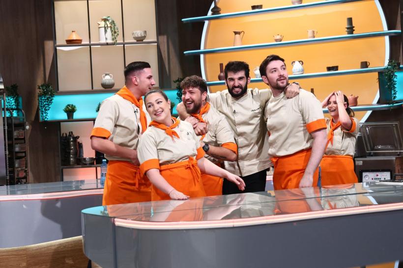 Echipa portocalie a câștigat battle-ul de aseară Chefi la cuțite. Anda Podoabă a părăsit competiția după proba eliminatorie 18953074