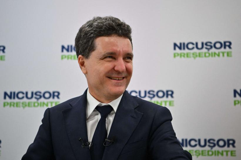 Programele prezidențiale ale lui George Simion și Nicușor Dan seamănă în multe puncte și sunt pline de propuneri care amintesc de epoca Traian Băsescu 18952916