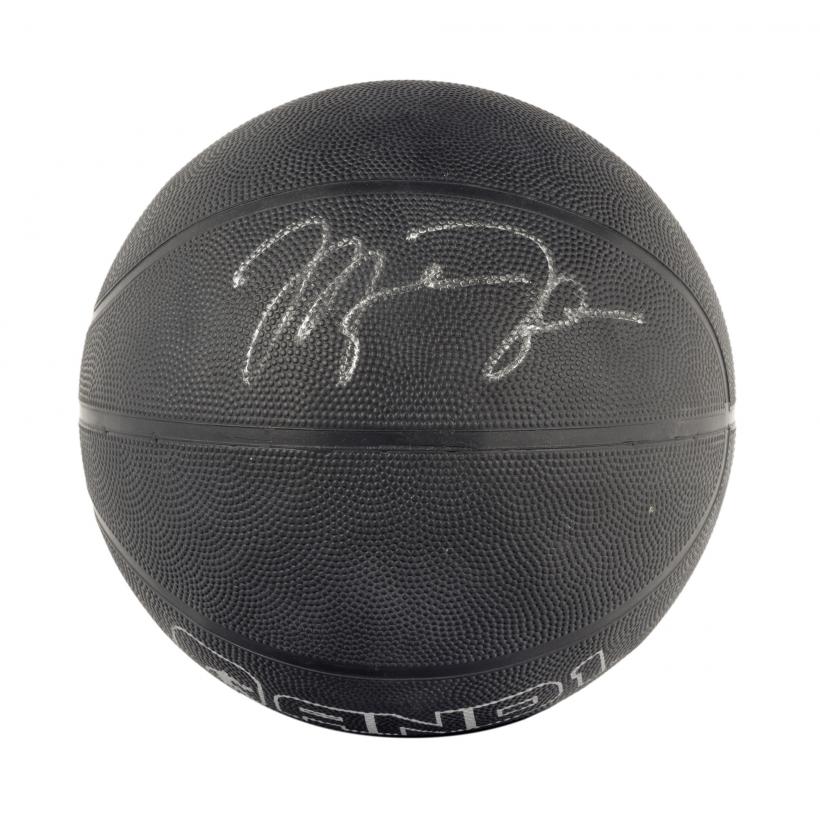 Hagi, Verstappen și „Cel mai mare boxer al lumii”, pe aceeași „scenă”: în Licitația de Sport, Muzică și Obiecte de Colecție Contemporane de la Artmark 18952970