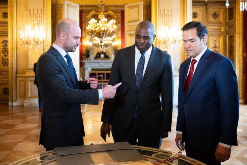 Miniștrii europeni de Externe se reunesc la Londra pentru discuții privind Ucraina 18953535