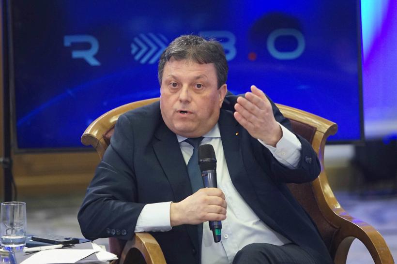 Agricultorii români protestează în fața reprezentanței Comisiei Europene de la București 18953792