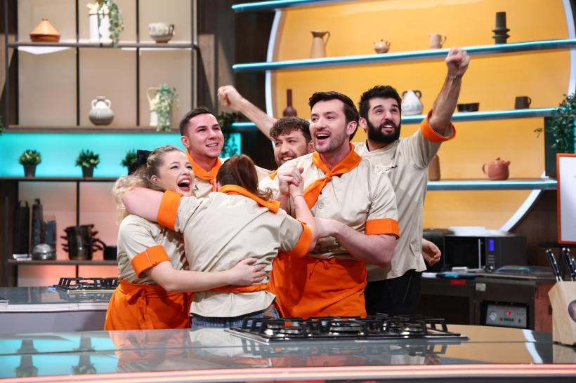 Victorie pentru echipa portocalie în ediția de ieri Chefi la cuțite. Battle-ul 13 aduce, însă, momente grele pentru Chef Richard: ”Riscă să nu-și poată conduce echipa” 18953961