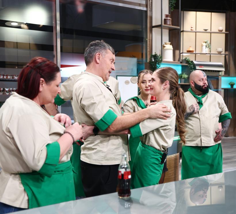 Chefi la cuțite, lider de audiență cu ediția de ieri seară. O nouă victorie pentru tunicile portocalii, după o zi grea pentru Chef Richard 18954109