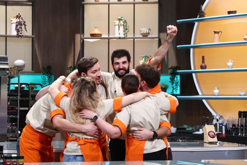 Chefi la cuțite, lider de audiență cu ediția de ieri seară. O nouă victorie pentru tunicile portocalii, după o zi grea pentru Chef Richard