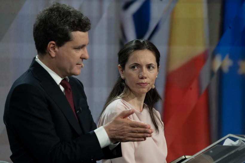 Nicușor Dan, ultima dezbatere LIVE înainte de Turul 2, la Observator Antena 1 18954317