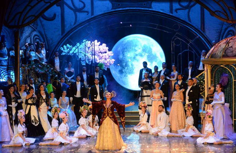 „Văduva Veselă”, un spectacol de Răzvan Mazilu, propunerea Operei din Timișoara la Bucharest Opera Festival 2025 18954174