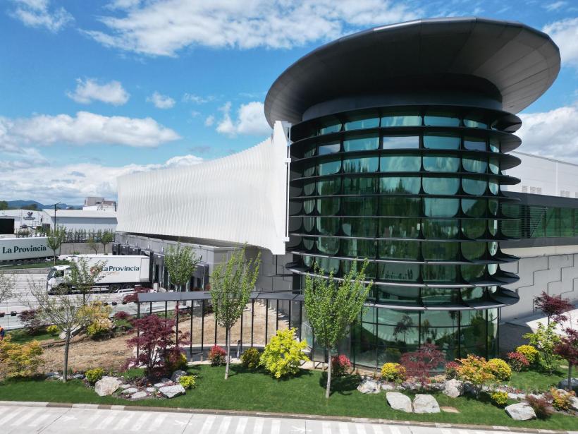 Carmistin The Food Company a inaugurat cea mai complexă facilitate de producție carne pasăre din regiune, devenind cel mai performant producător din sectorul avicol din România 