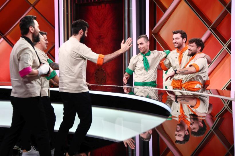 Premieră la Chefi la cuțite: trei concurenți au luat punctaj maxim la individuală. Diseară, penultimul battle aduce o adevărată probă artistică în bucătărie 18954902