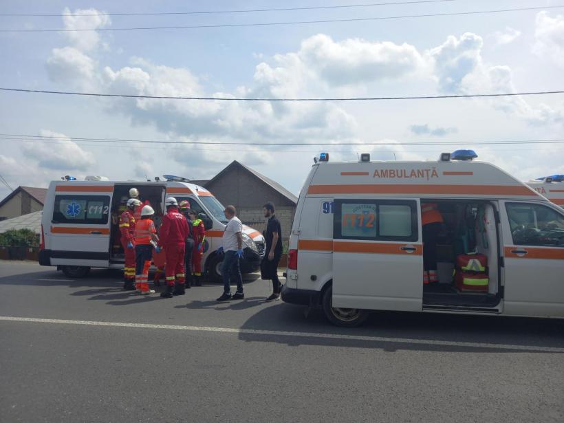 Accident grav între un autocar și un camion în Lețcani, județul Iași. A fost activat Planul Roșu de Intervenție 18955303