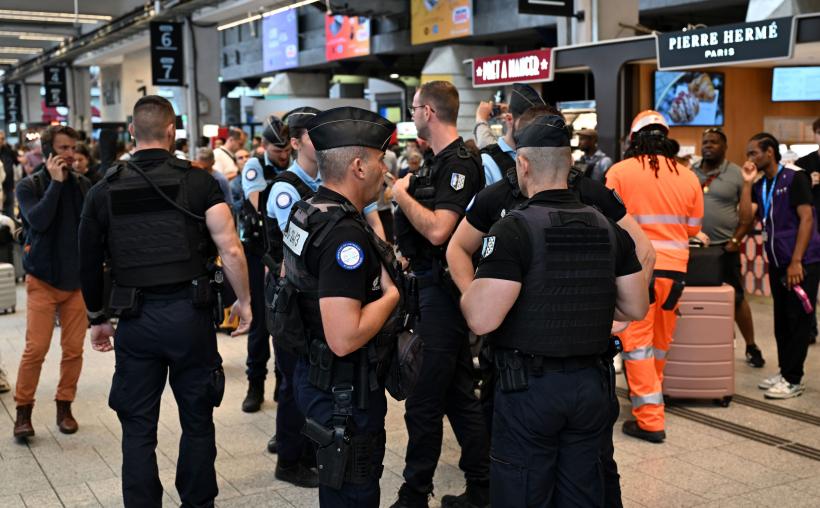 Cel puțin 13 persoane înjunghiate într-o gară din Hamburg, Germania 18955335