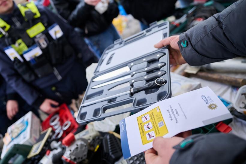 Campanie pentru interzicerea cuțitelor cu vârf ascuțit în bucătăriile britanice