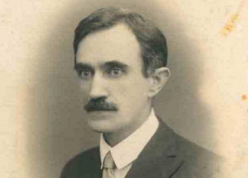 Iorgu, povestea lui Bacovia în 5 medalioane 18955580