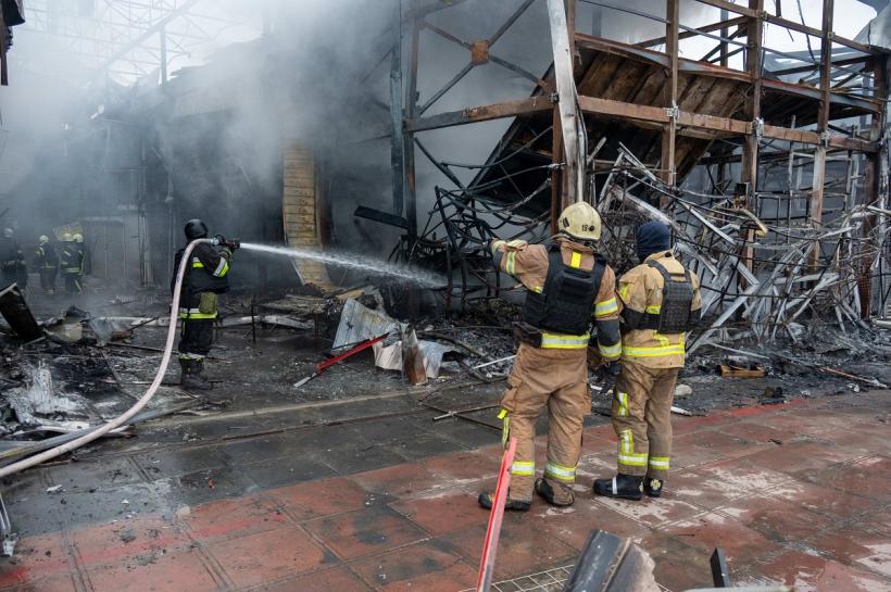 Rusia lansează cel mai mare atac aerian al războiului asupra Ucrainei. Trump: „Putin a înnebunit de tot!” 18955597